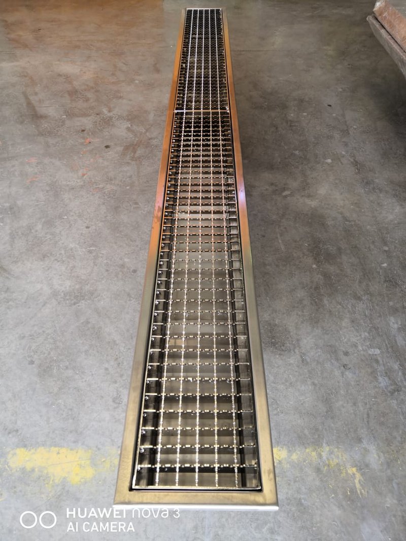 Channel Grating