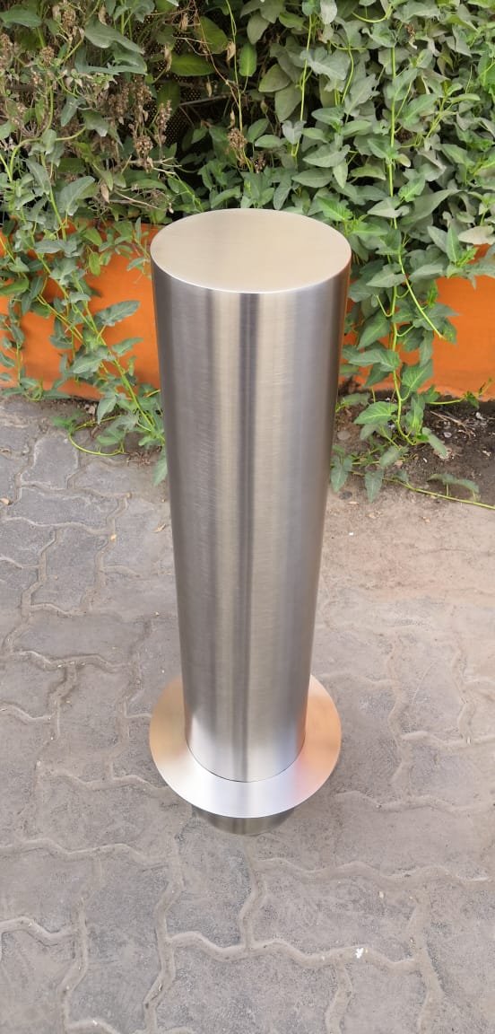 Floor-mounted stainless steel bollard