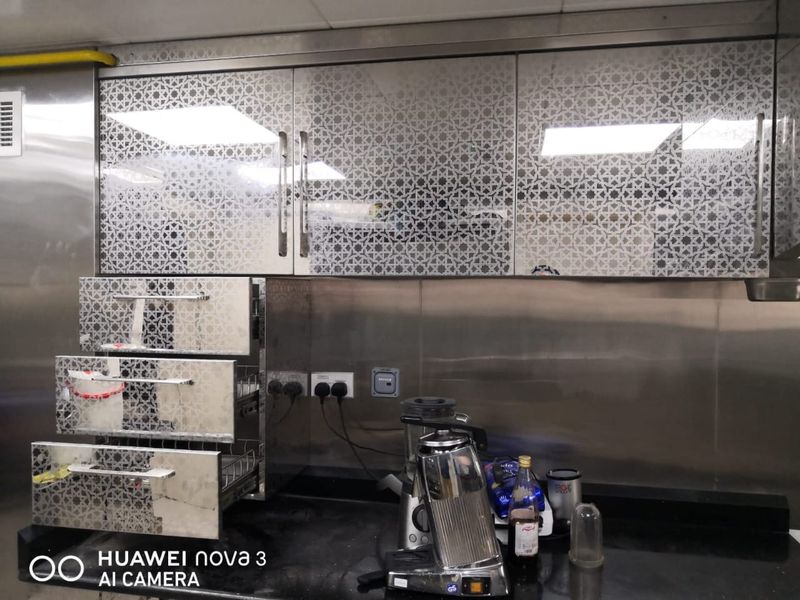 Wall Cabinet